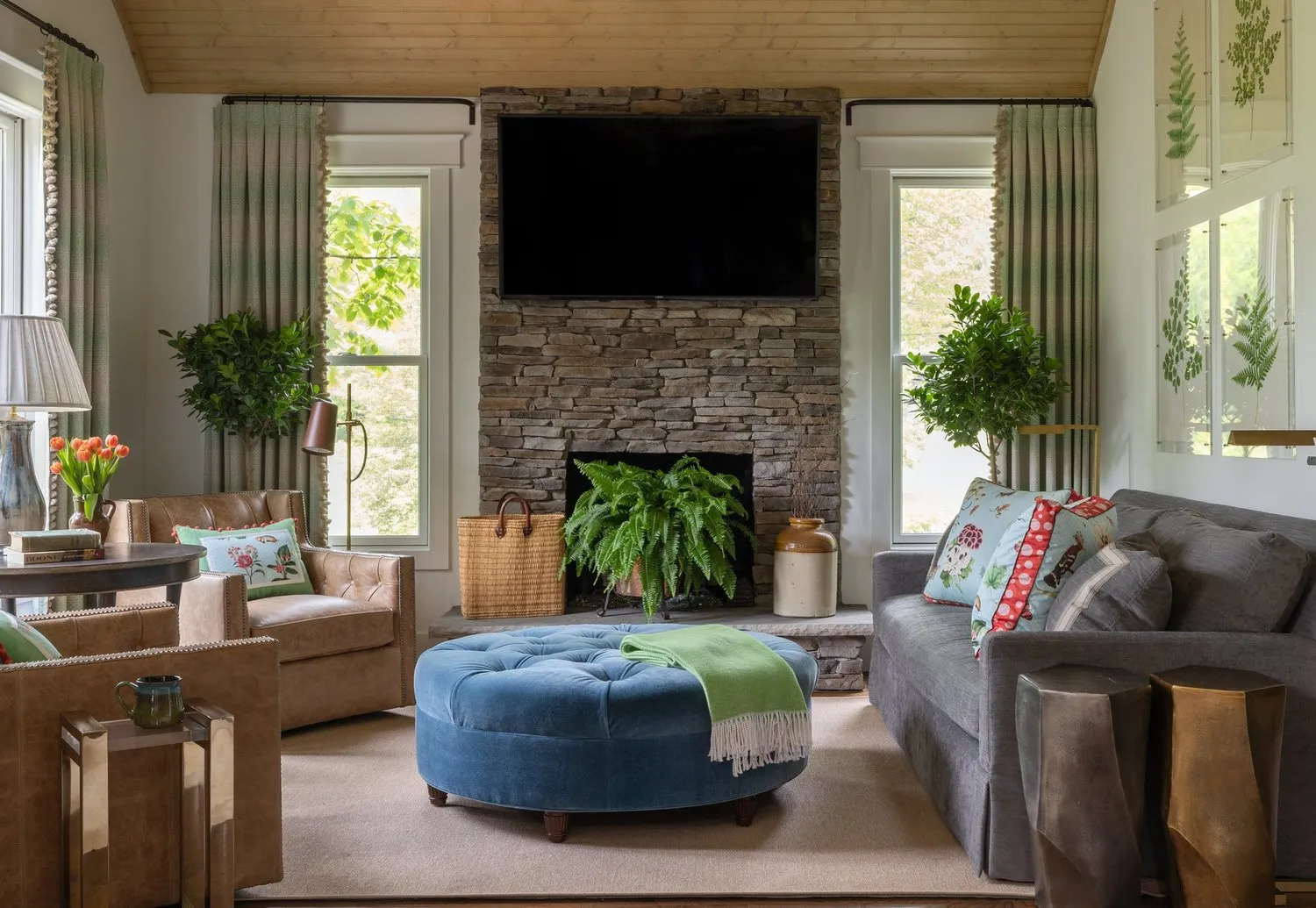 West Brow, a room on Lookout Mountain with a long view out.